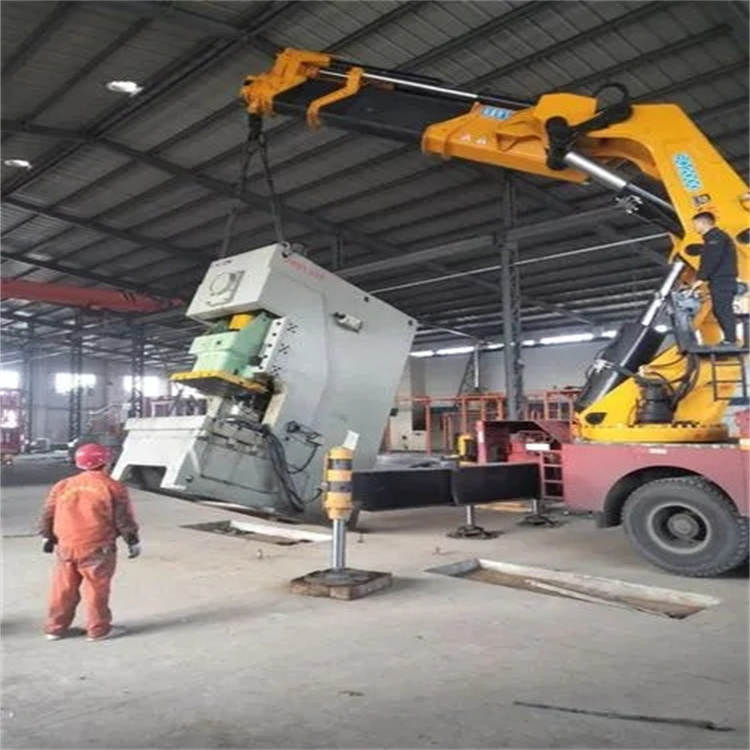 马湾镇80吨折臂吊车出租附近电话