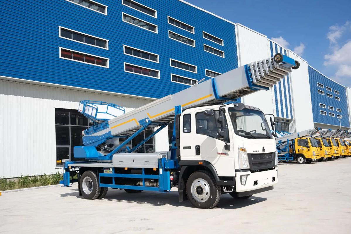 马湾镇出租云梯车高空作业车 建筑垃圾搬运